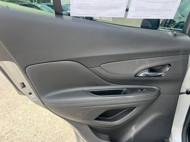 Used 2022 Buick Encore Preferred w/ Safety Package AWD/4WD image 17