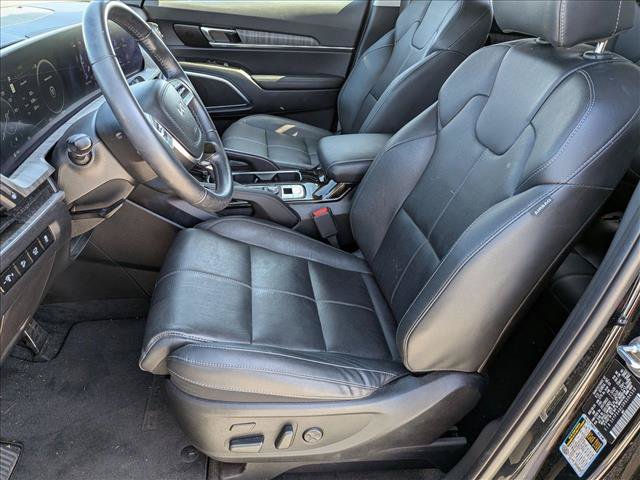 Used 2024 Kia Telluride SX w/ Towing Package FWD image 15
