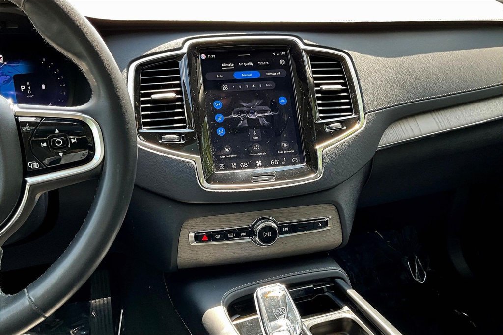 Used 2024 Volvo XC90 B6 Ultimate w/ Lounge Package AWD/4WD image 11