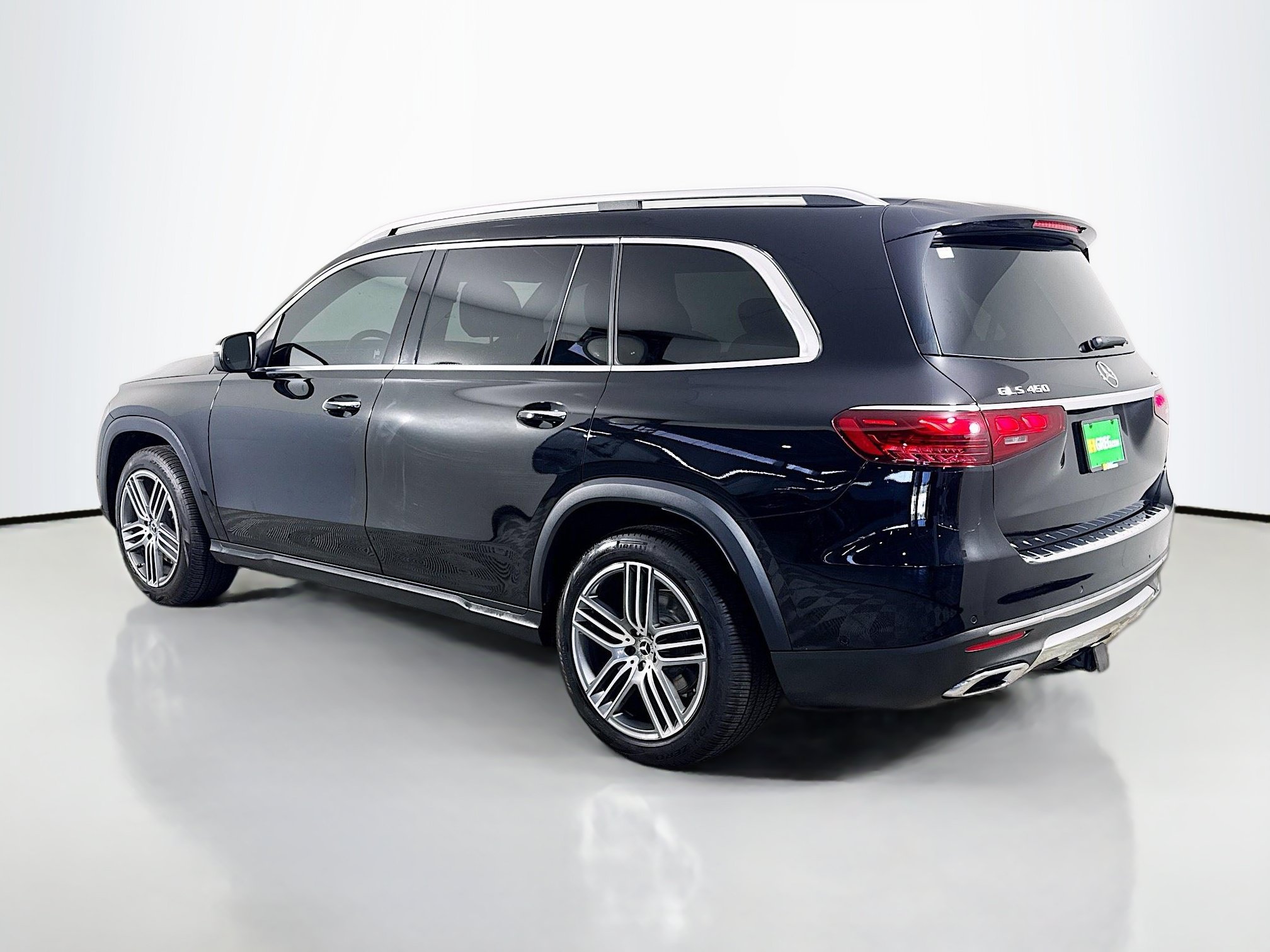 Used 2025 Mercedes-Benz GLS 450 4MATIC image 7
