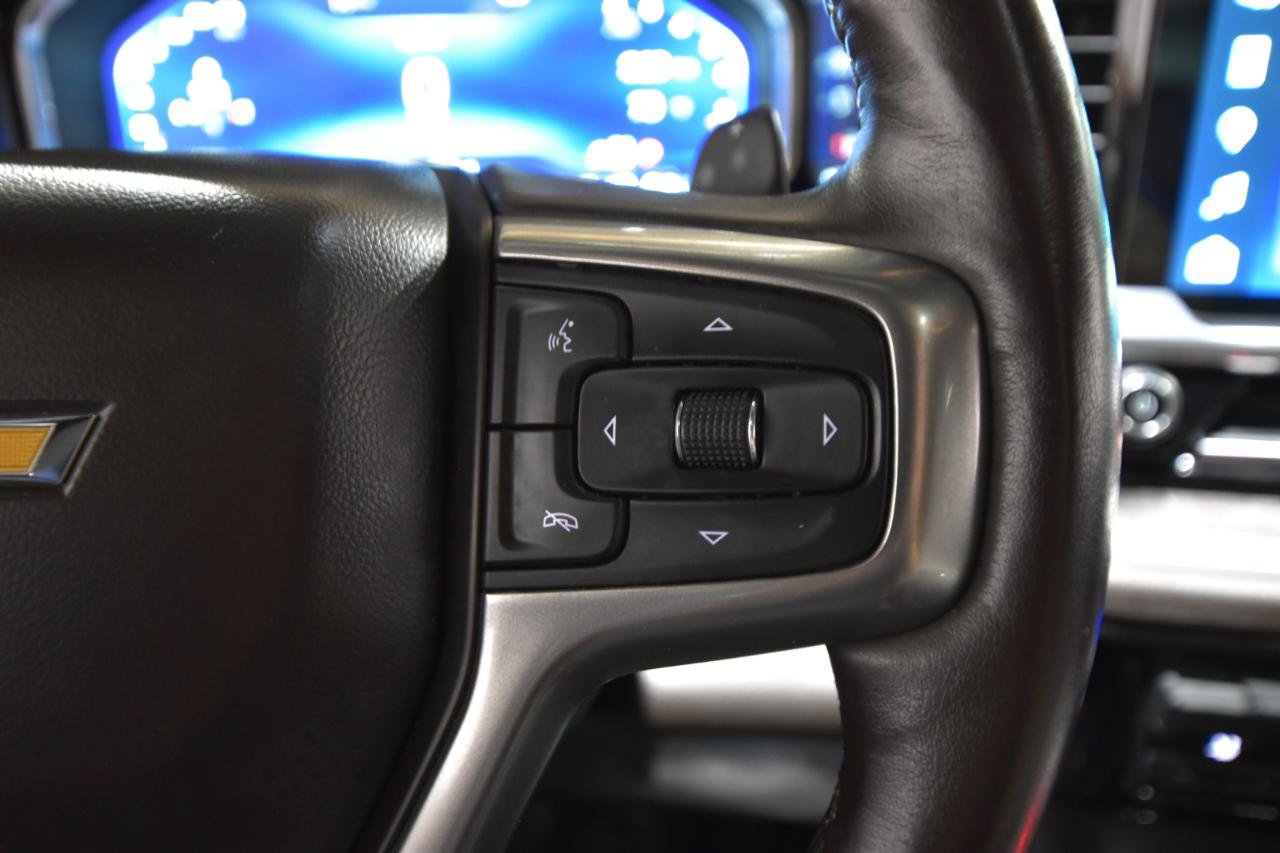 Used 2022 Chevrolet Silverado 1500 LTZ w/ LTZ Premium Package AWD/4WD image 22