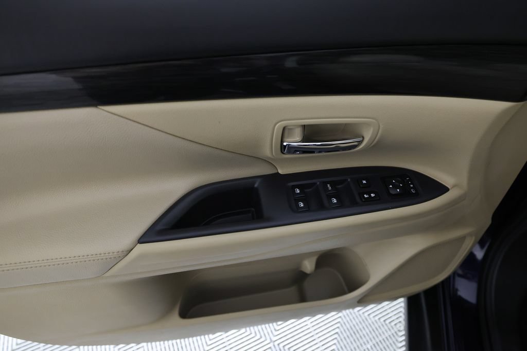 Used 2018 Mitsubishi Outlander SE FWD image 18
