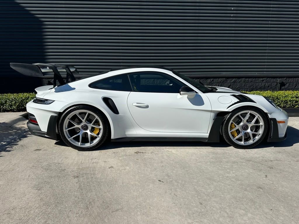 Certified 2025 Porsche 911 GT3 RS RWD image 10