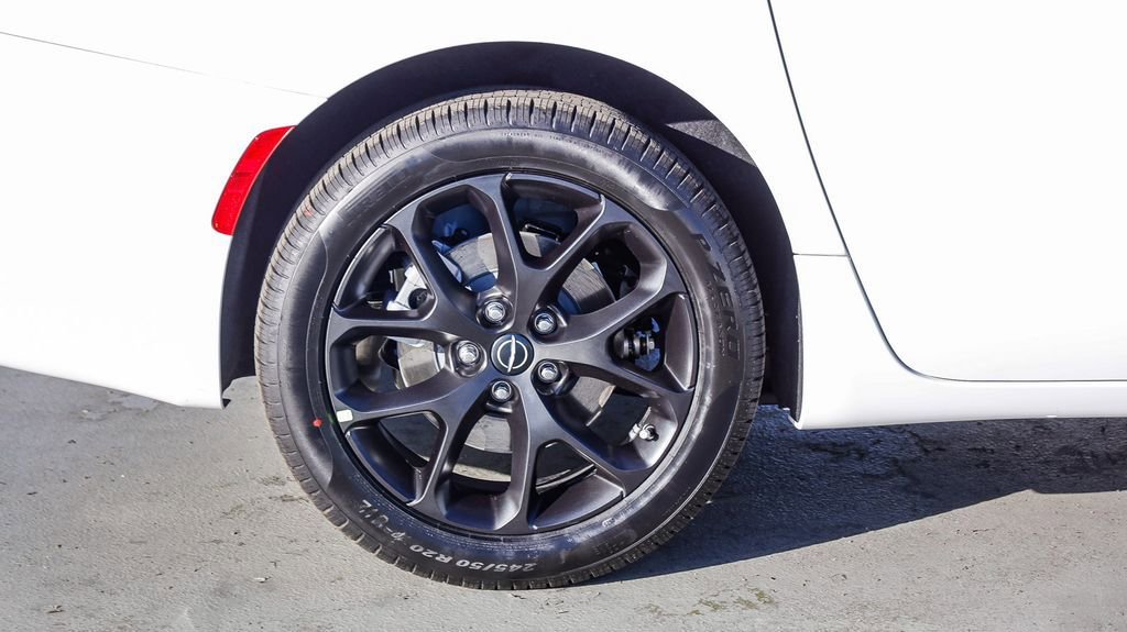 New 2026 Chrysler Pacifica Select w/ S Appearance Package image 11