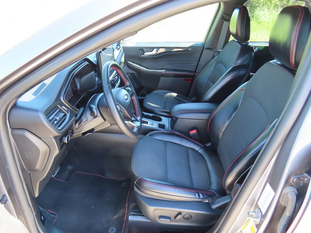 Used 2023 Ford Escape ST-Line w/ Tech Pack #1 AWD/4WD image 20