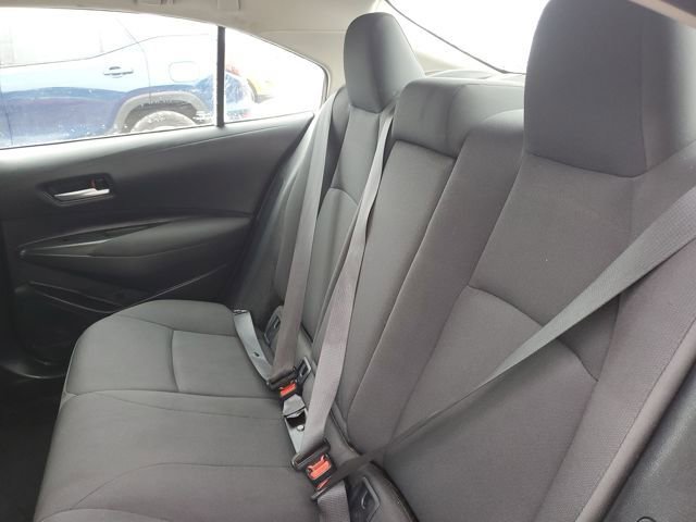 Used 2021 Toyota Corolla LE image 26