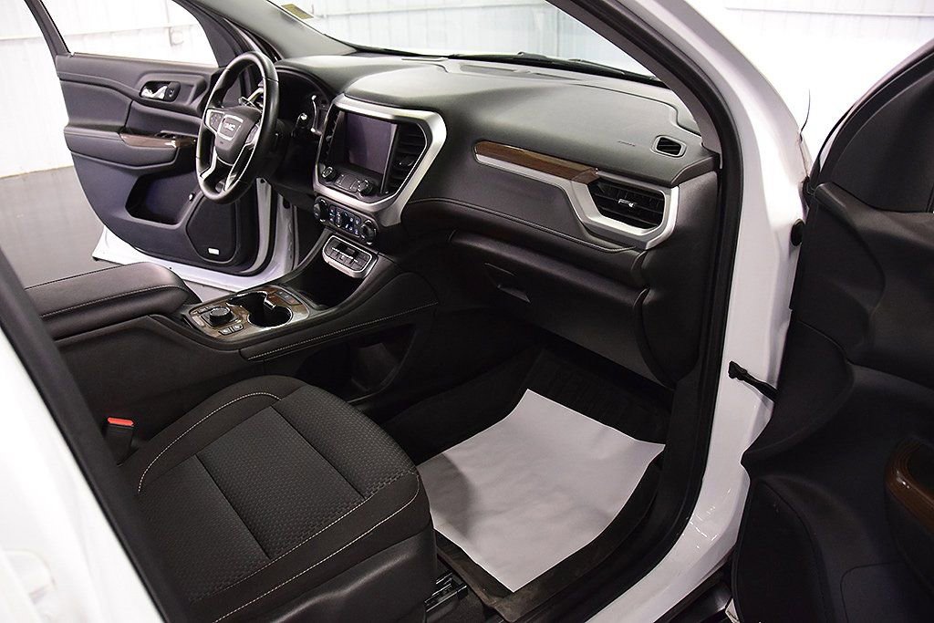 Used 2023 GMC Acadia SLE w/ Driver Convenience Package image 29