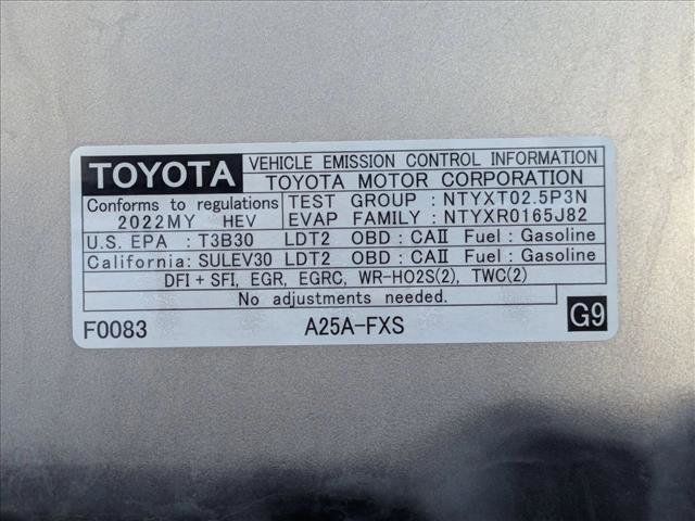 Used 2022 Toyota RAV4 XLE Premium image 25