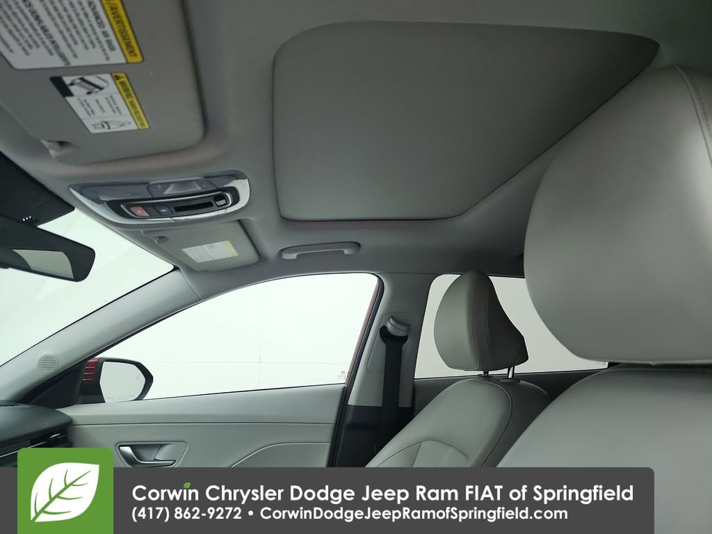 Used 2024 Hyundai Kona Limited image 31