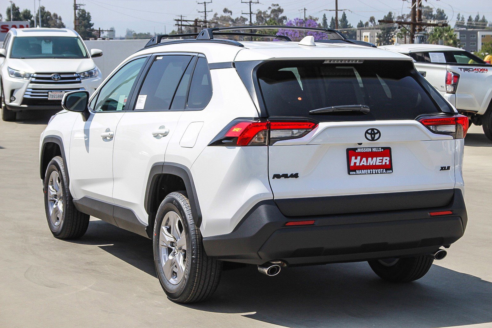 New 2025 Toyota RAV4 XLE image 5