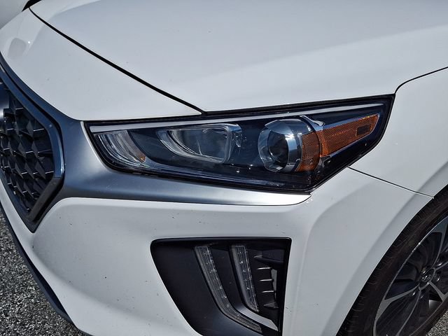 Used 2020 Hyundai Ioniq SE FWD image 12