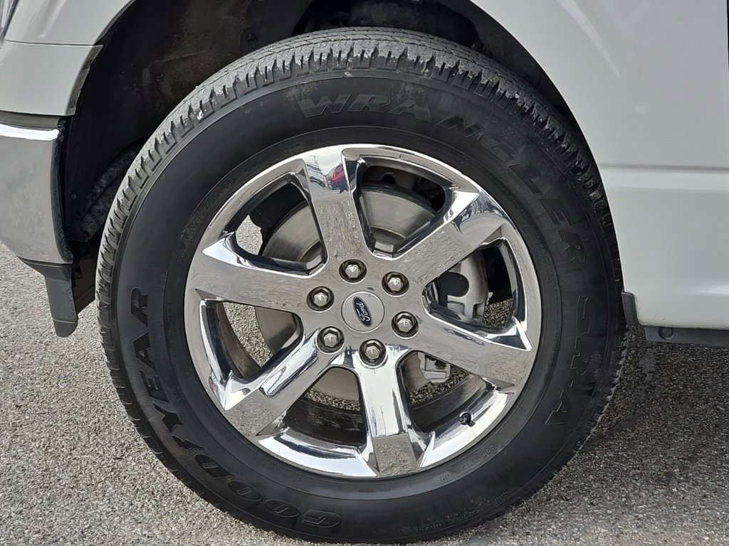 Used 2023 Ford F150 Lariat w/ Max Trailer Tow Package image 10