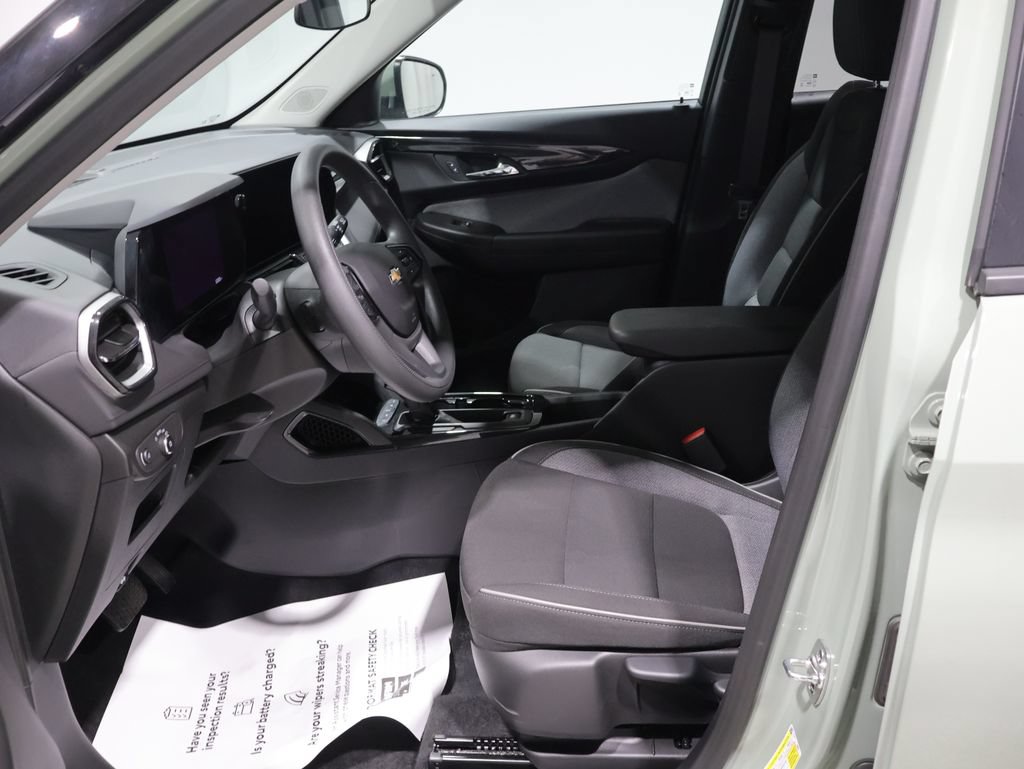 Used 2026 Chevrolet TrailBlazer LT w/ Driver Confidence Package AWD/4WD image 10