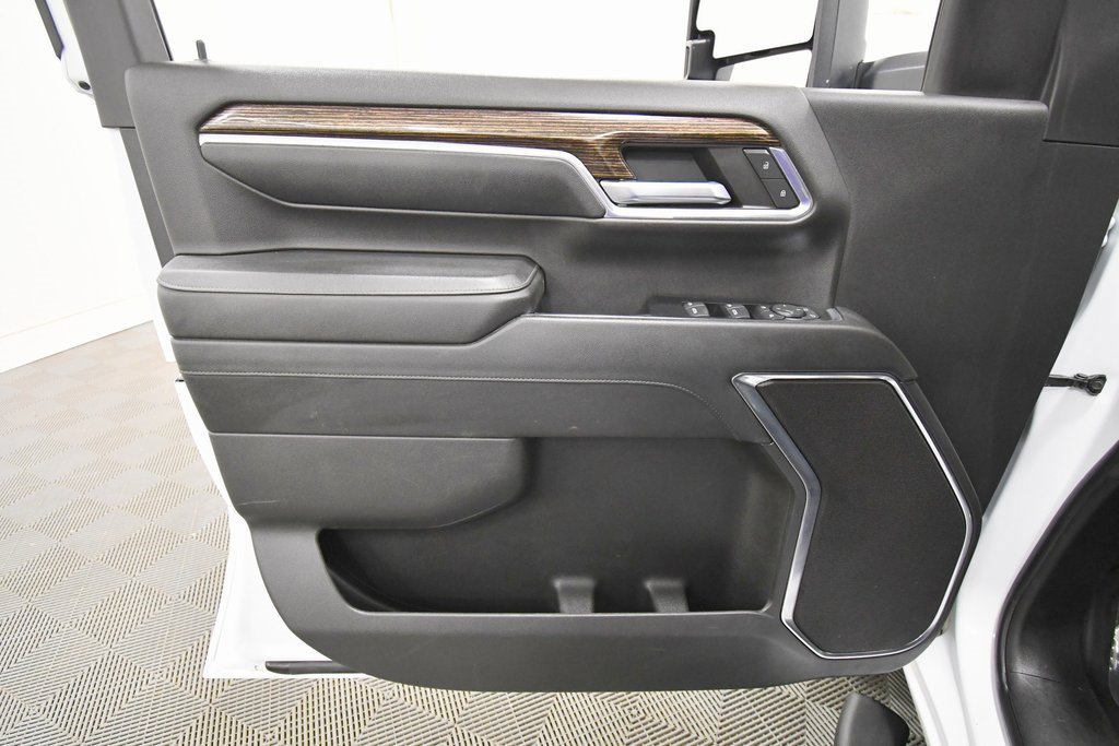 Used 2024 GMC Sierra 3500 SLE image 12