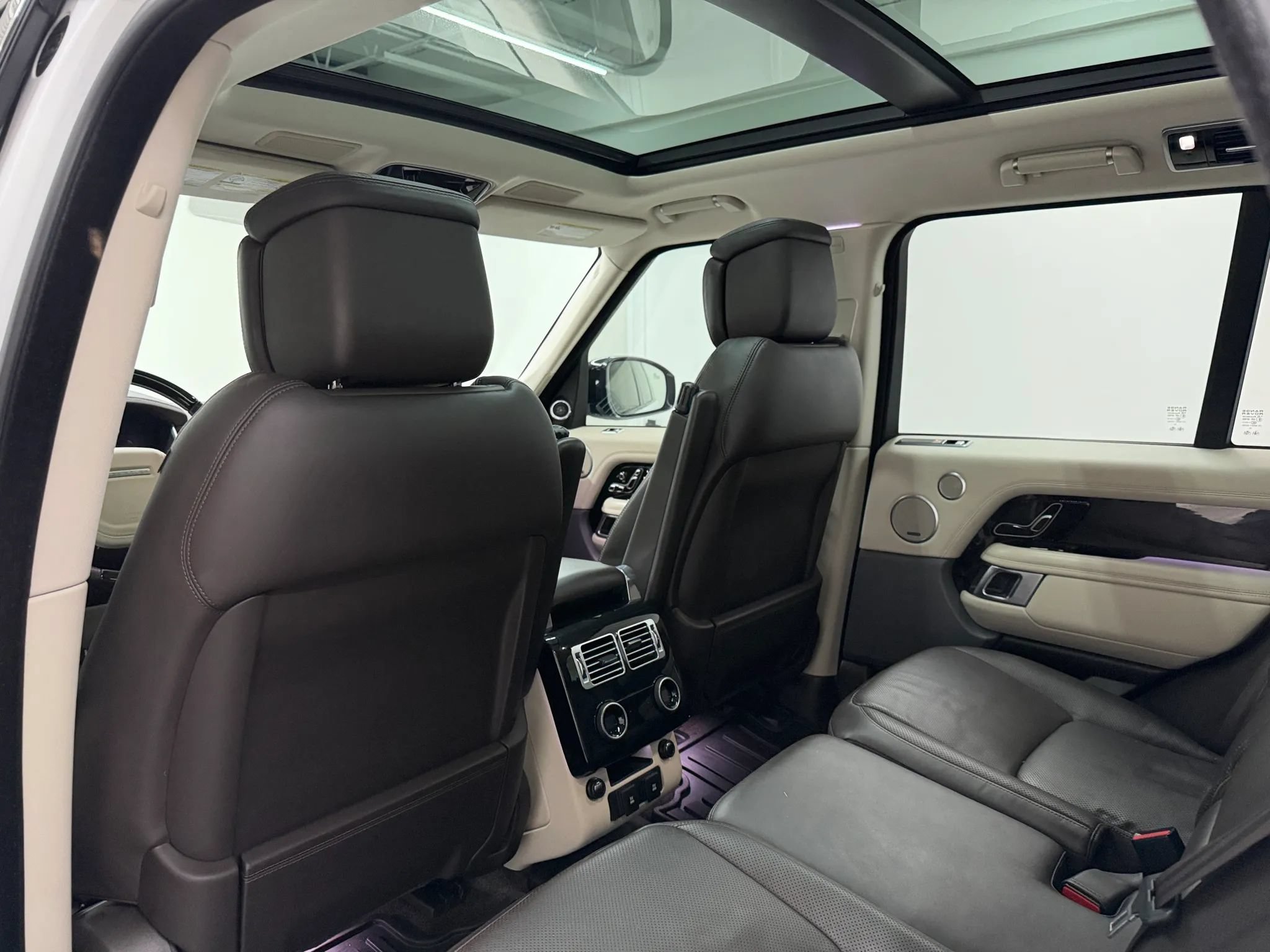 Used 2020 Land Rover Range Rover HSE AWD/4WD image 64