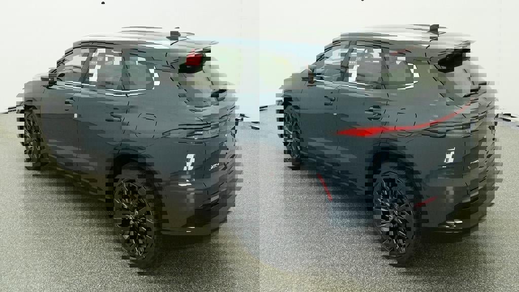 New 2026 Toyota Crown Signia AWD/4WD image 5