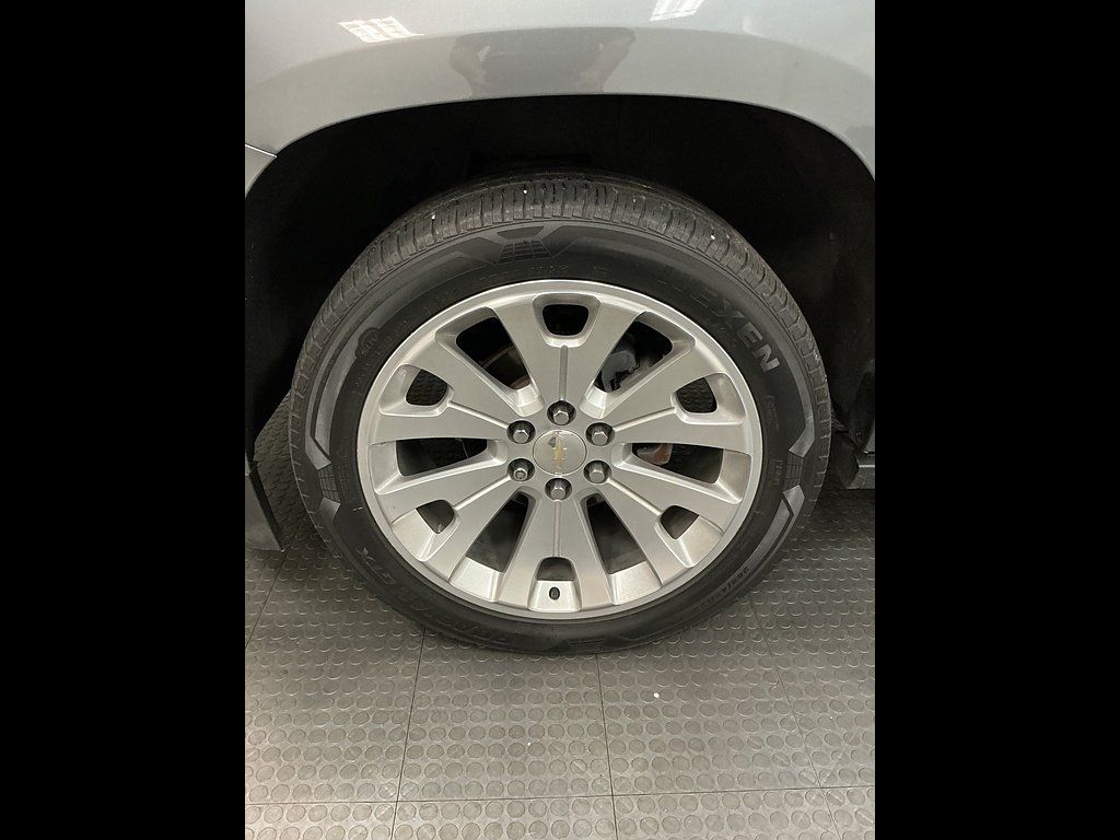 Used 2018 Chevrolet Suburban Premier AWD/4WD image 45
