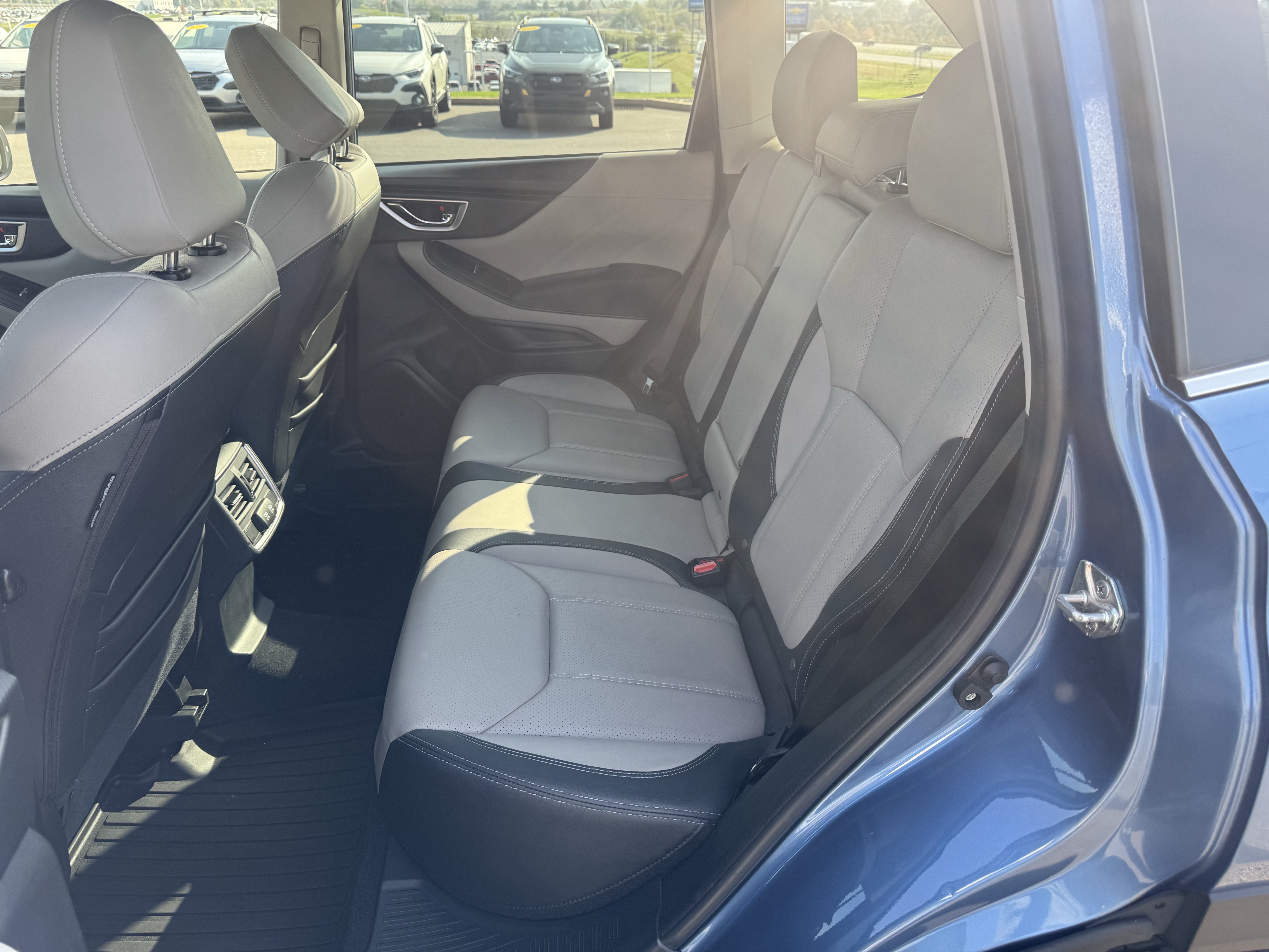 Used 2022 Subaru Forester Limited AWD/4WD image 13