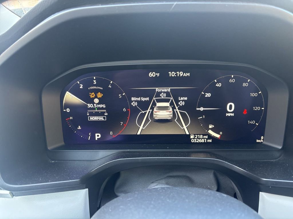 Used 2025 Mitsubishi Outlander SEL AWD/4WD image 17