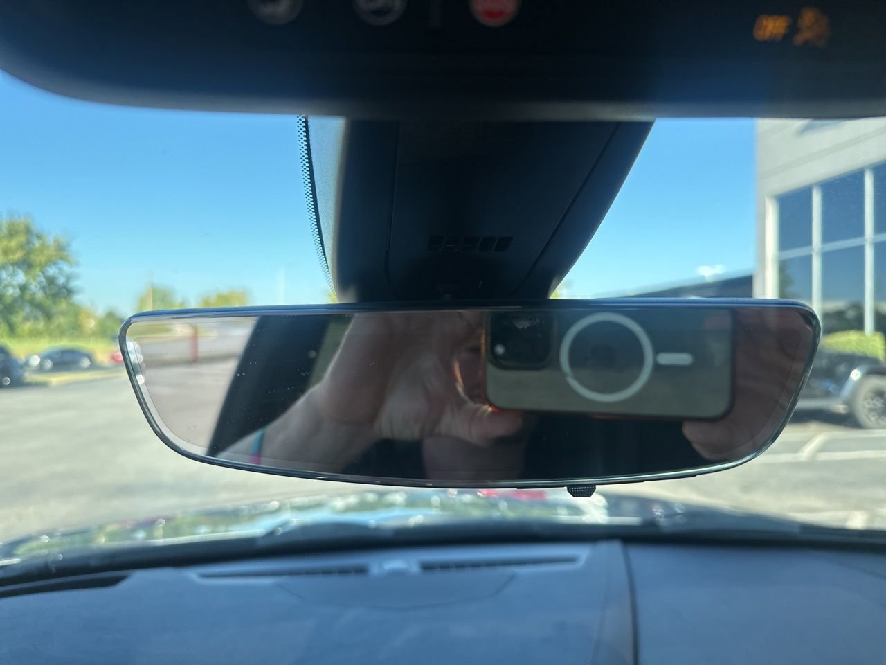 Used 2024 Cadillac XT6 Sport w/ Technology Package image 33