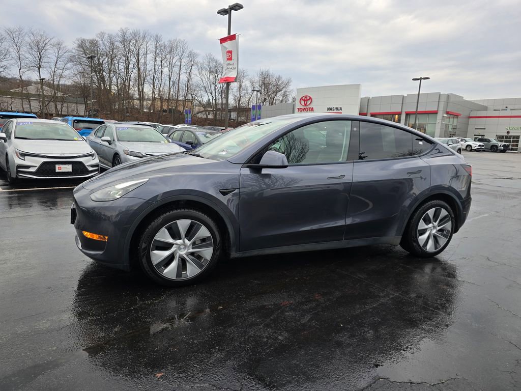 Used 2023 Tesla Model Y Long Range image 3