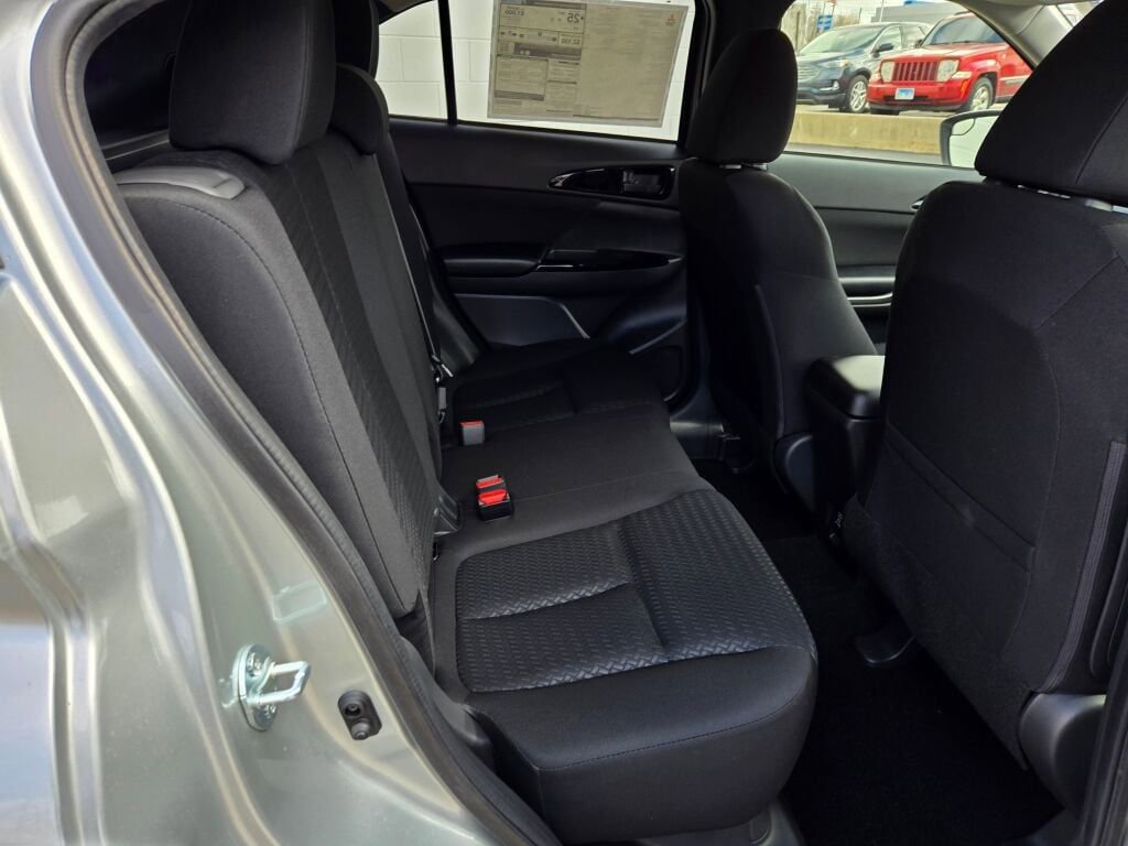 New 2025 Mitsubishi Eclipse Cross LE image 7