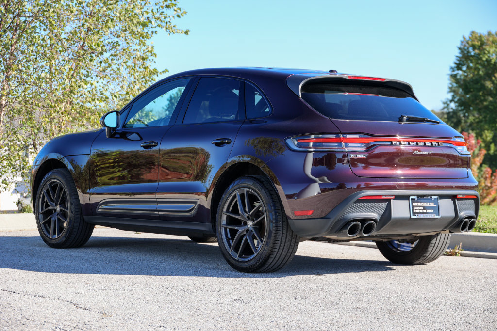 Certified 2023 Porsche Macan Turbo AWD/4WD image 3