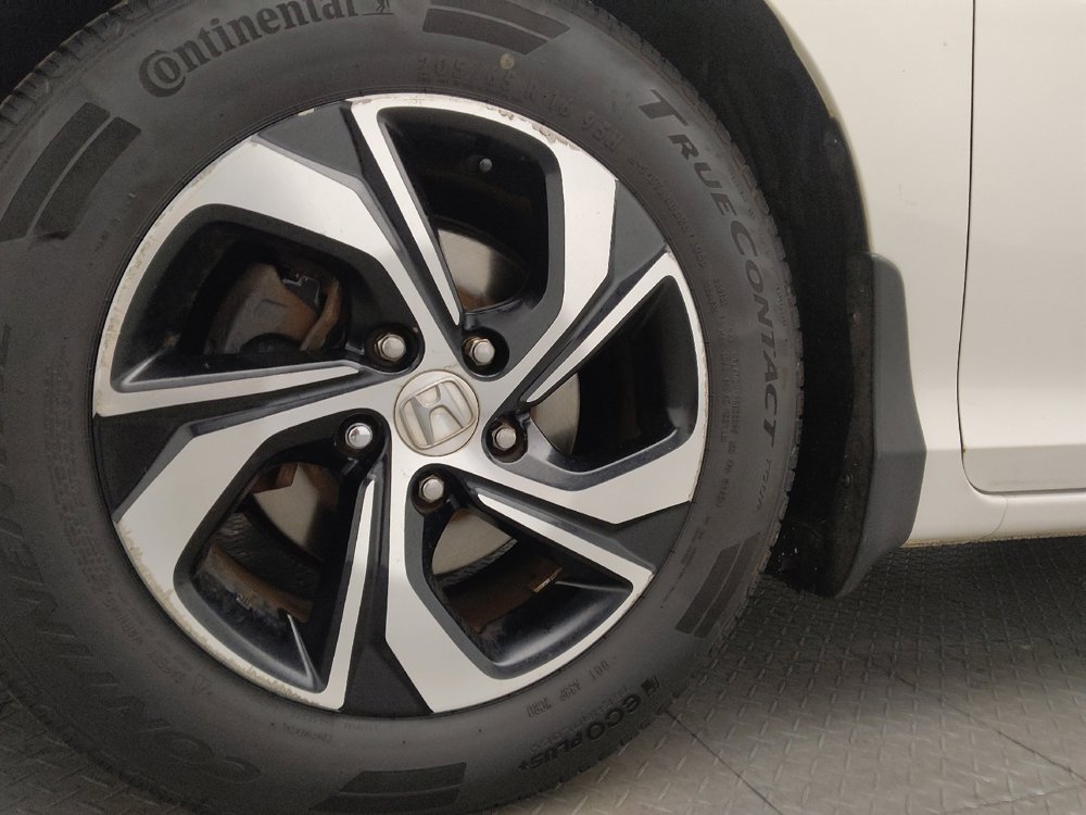 Used 2016 Honda Accord LX image 31