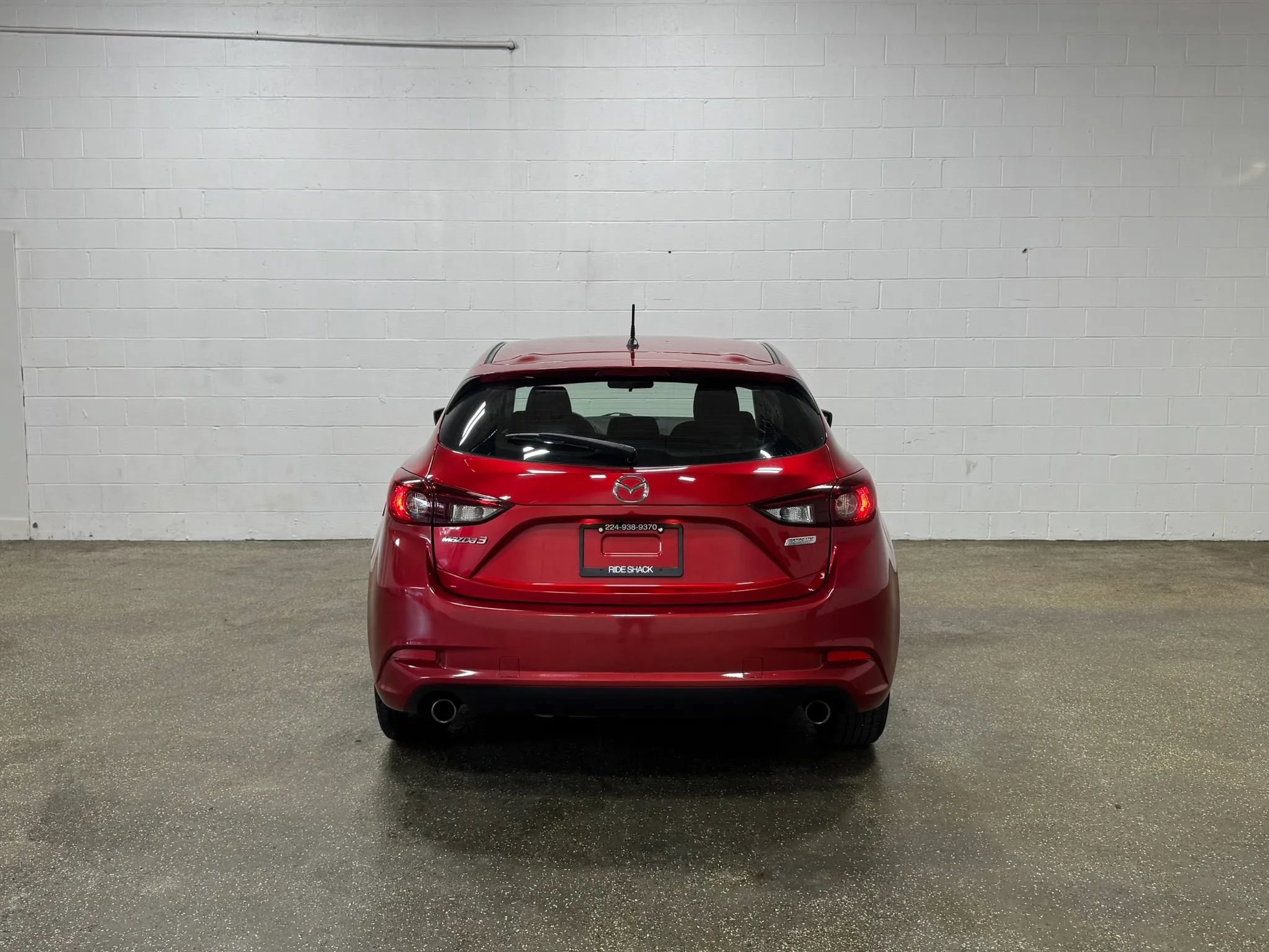 Used 2018 MAZDA MAZDA3 Sport FWD image 4