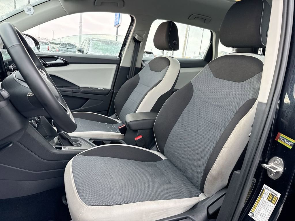 Used 2025 Volkswagen Taos S image 11