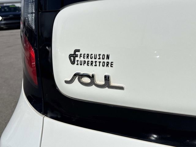 Used 2018 Kia Soul + image 5