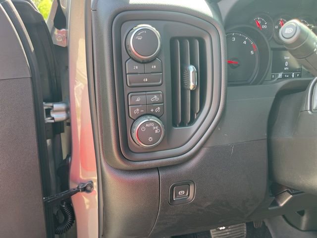 New 2026 Chevrolet Silverado 2500 Custom w/ Custom Value Package AWD/4WD image 19