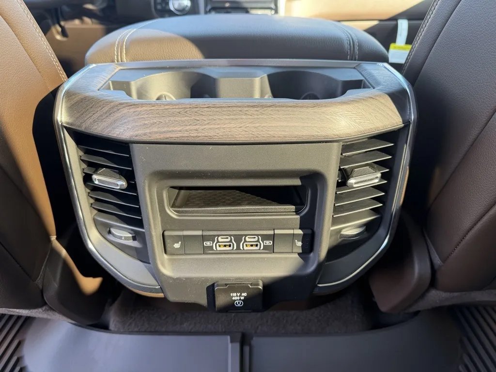 New 2026 RAM 1500 Laramie w/ Trailer Tow Group AWD/4WD image 30