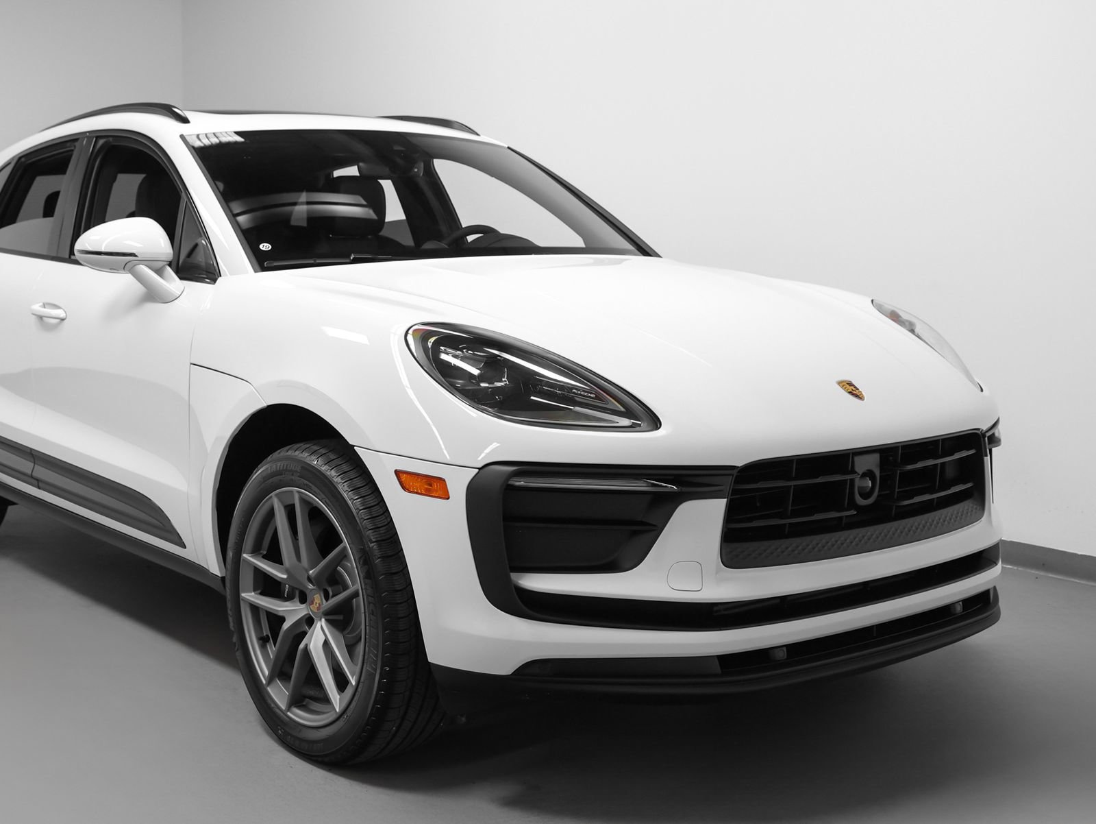 New 2026 Porsche Macan AWD/4WD image 9