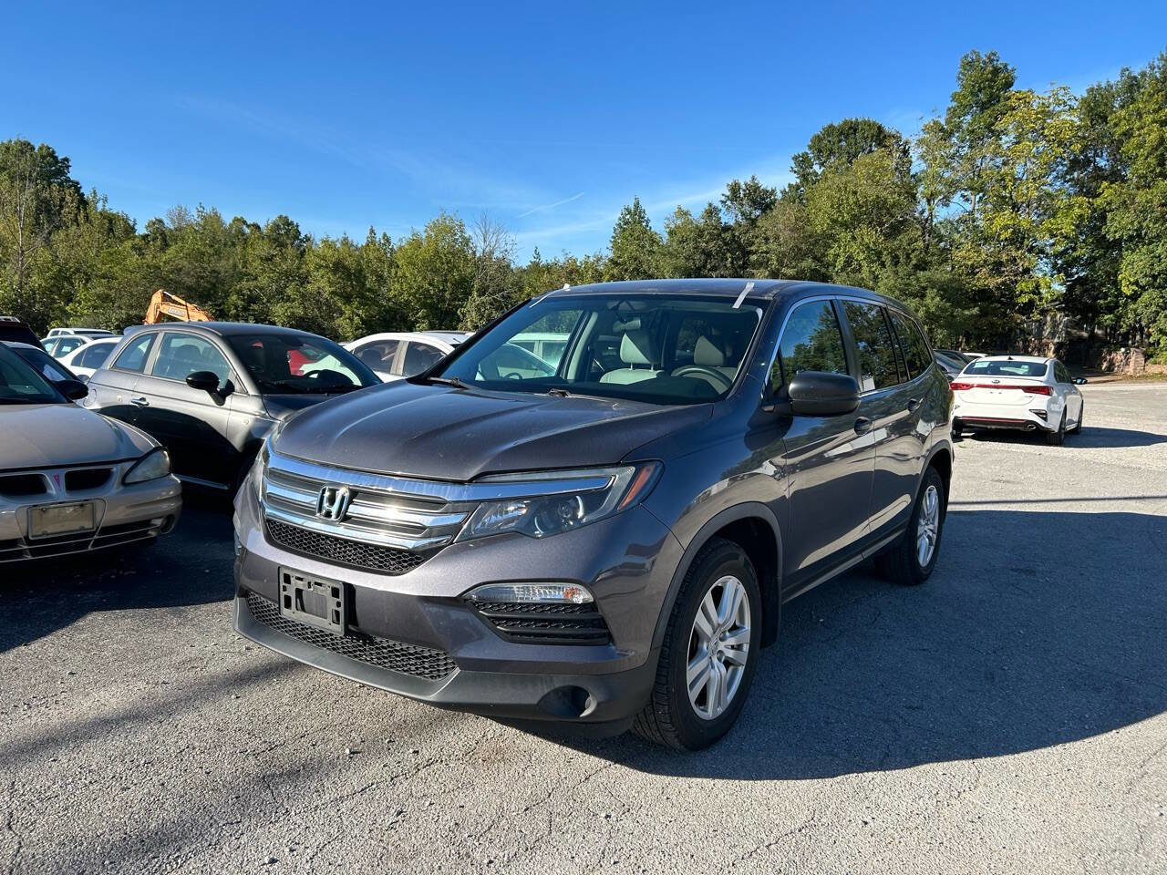 Used 2018 Honda Pilot LX image 2