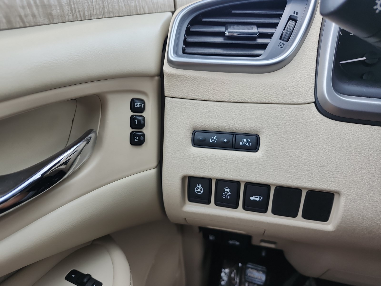 Used 2019 Nissan Murano SL w/ Cargo Package FWD image 18