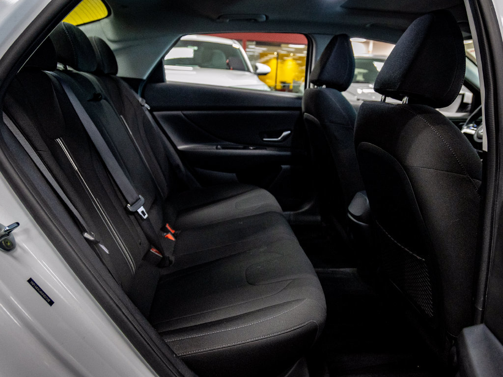 Used 2021 Hyundai Elantra SEL w/ Convenience + Premium Package FWD image 27