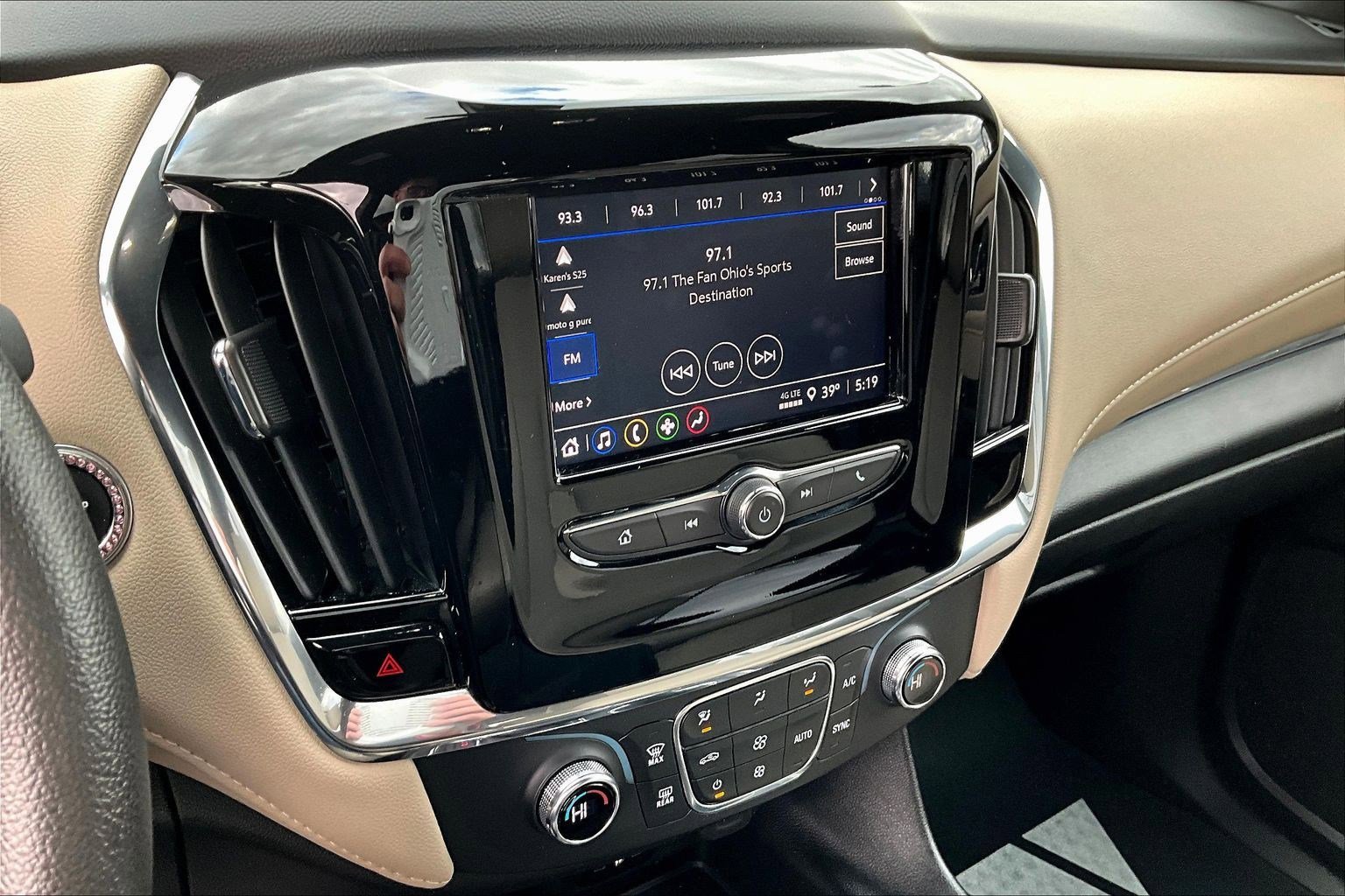 Used 2023 Chevrolet Traverse LS image 16