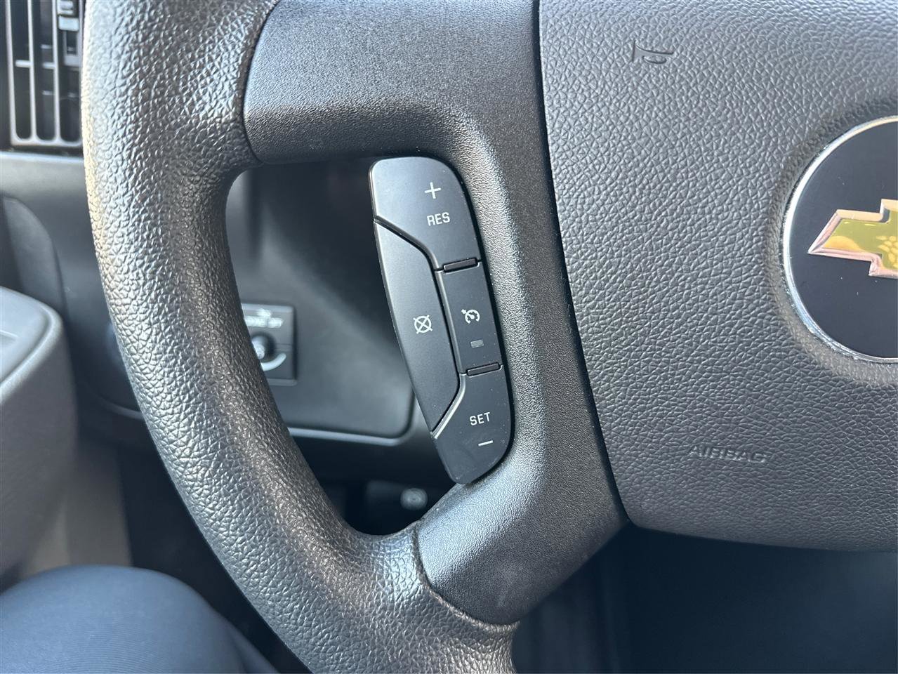Used 2022 Chevrolet Express 2500 w/ Driver Convenience Package RWD image 31