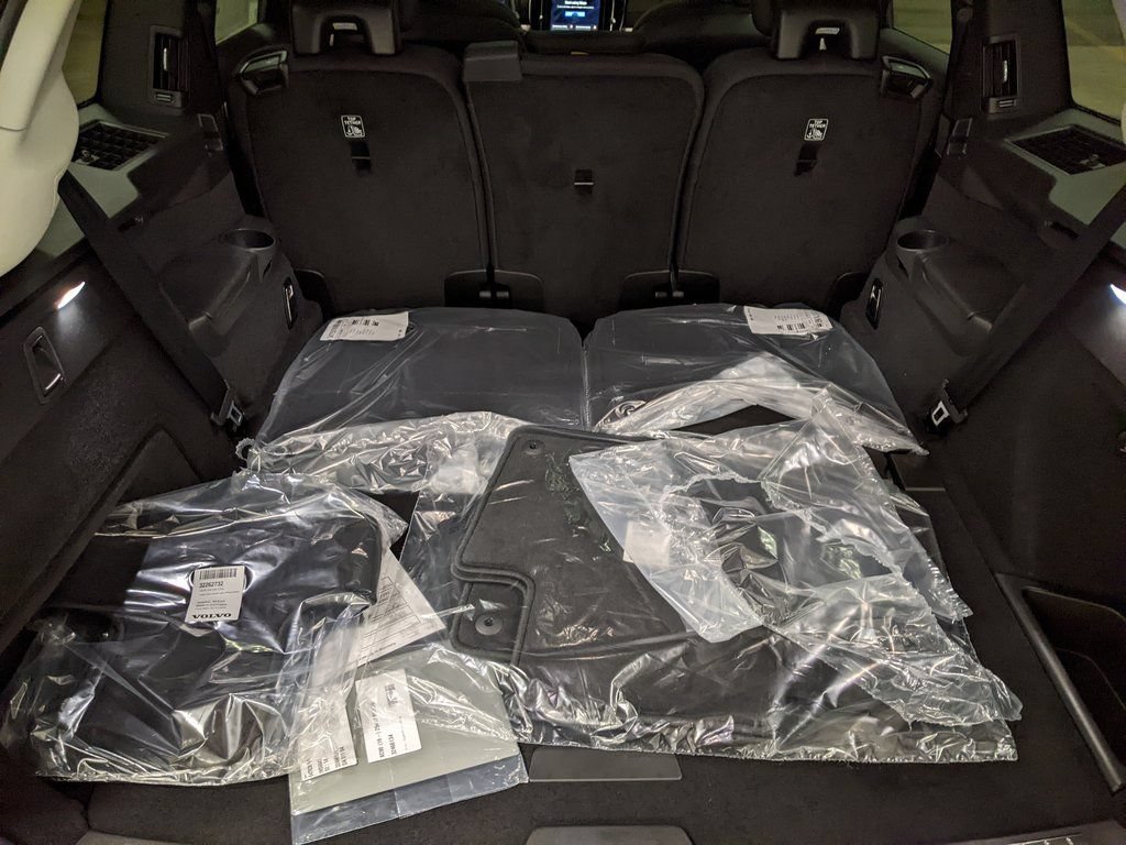 New 2026 Volvo XC90 B6 Core AWD/4WD image 25