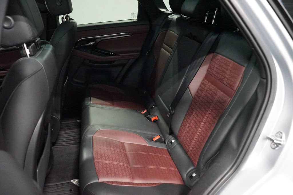 Used 2020 Land Rover Range Rover Evoque R-Dynamic SE AWD/4WD image 30