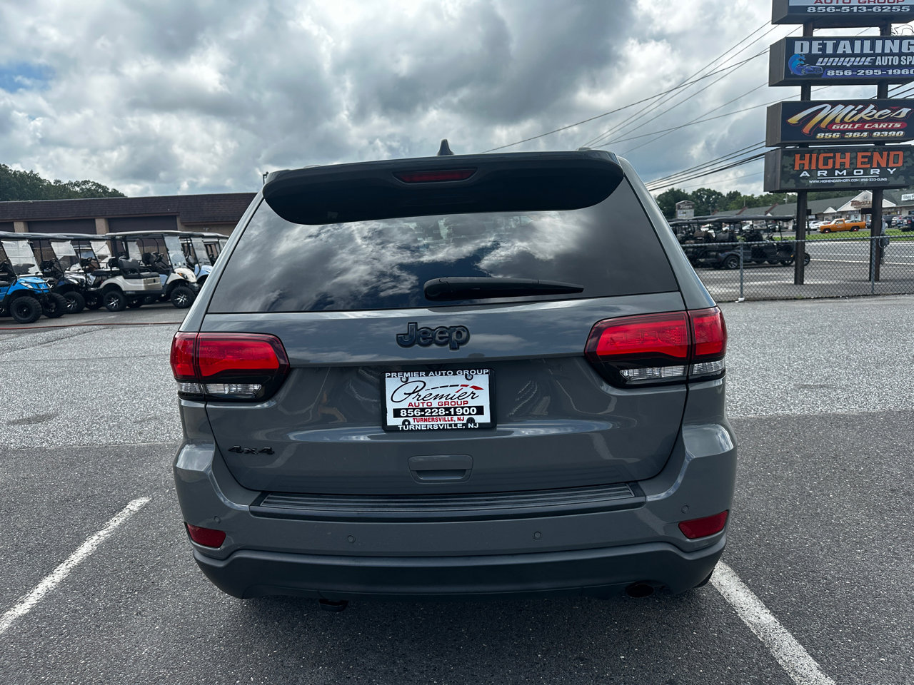 Used 2019 Jeep Grand Cherokee Laredo image 6