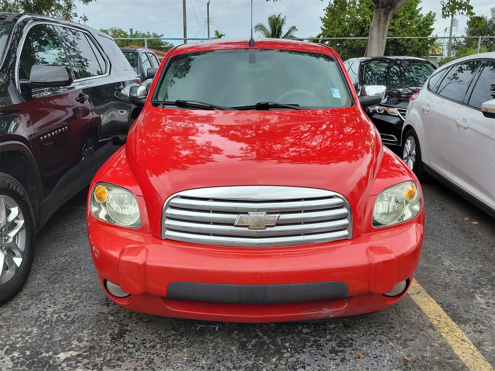 Used 2008 Chevrolet HHR LT w/ LT Preferred Equipment Group image 2