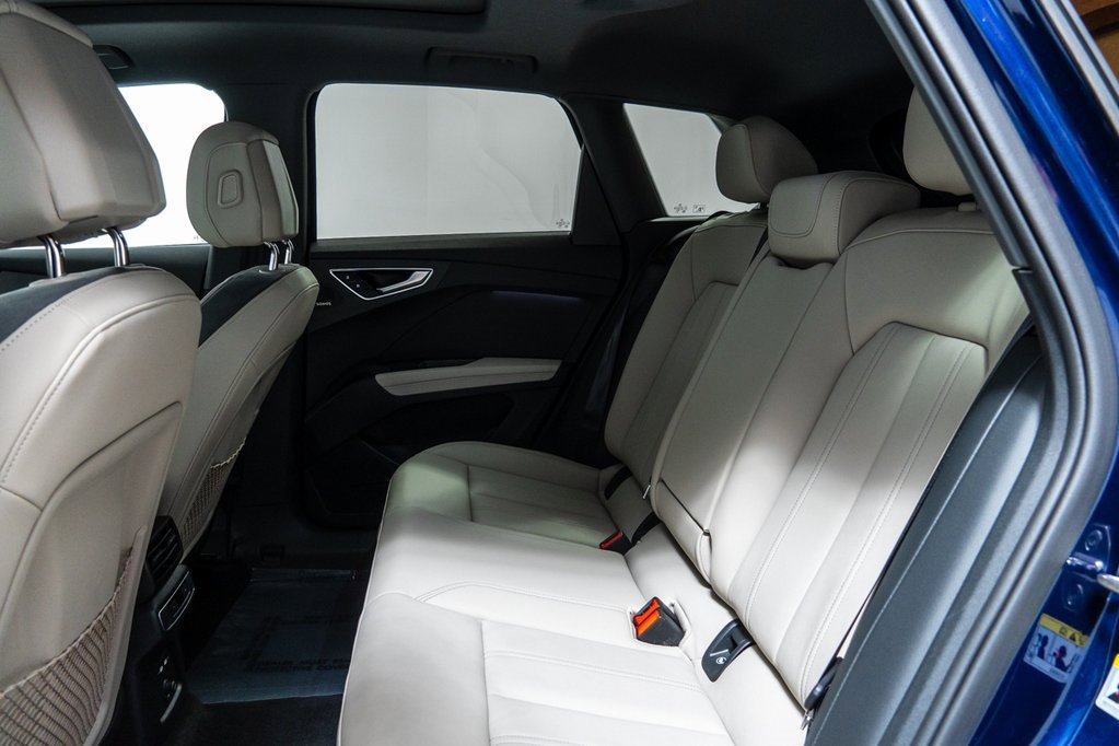 Used 2025 Audi Q4 e-tron Premium Plus w/ Premium Plus image 28