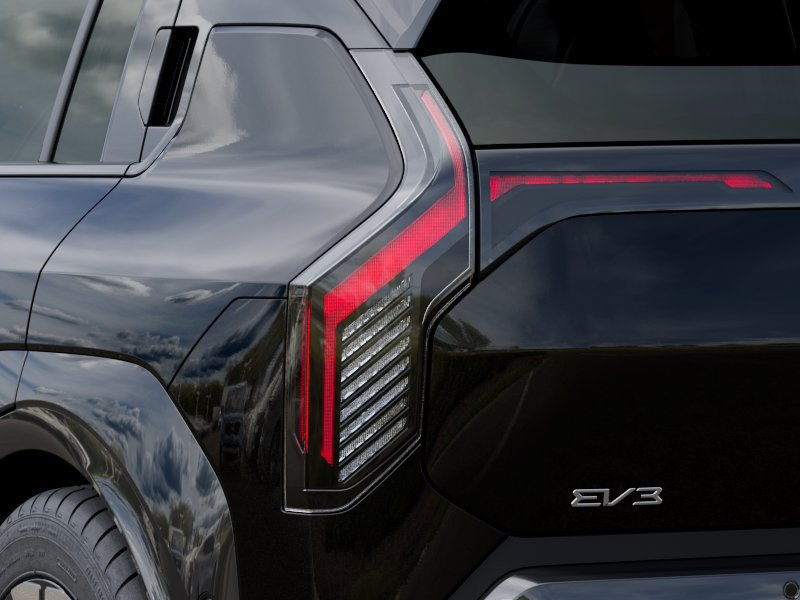 New 2027 Kia EV3 GT AWD/4WD image 11