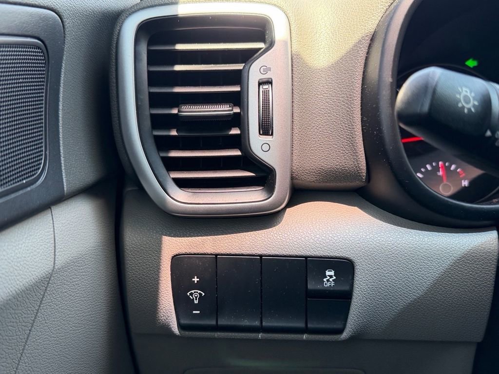 Used 2017 Kia Sportage LX w/ LX Popular Package FWD image 19