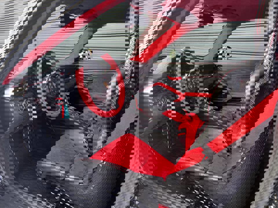 Used 2018 Porsche 911 GT2 RS image 10