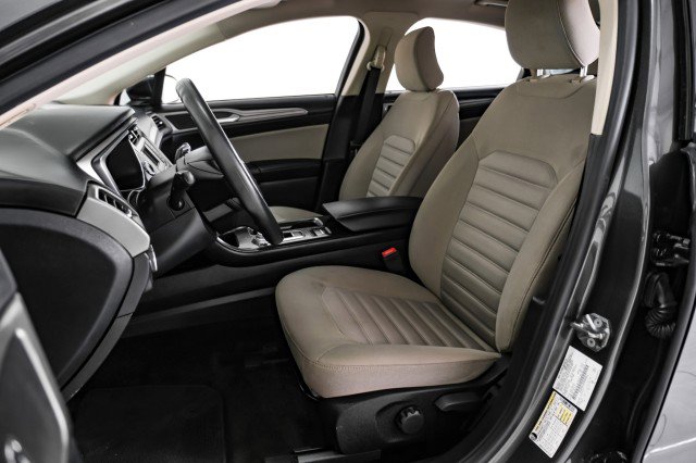 Used 2017 Ford Fusion S image 29