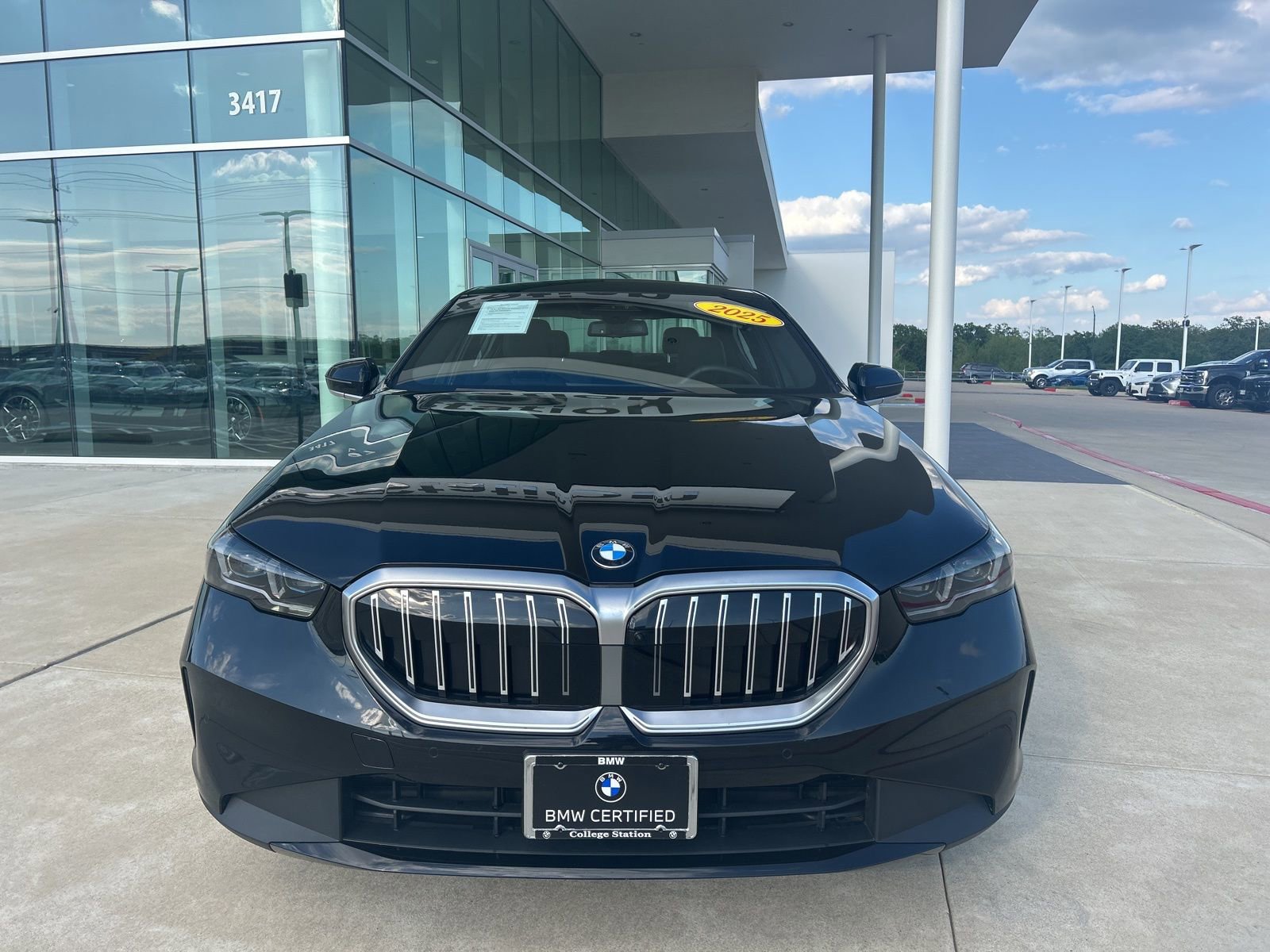 Certified 2025 BMW 530i xDrive image 12