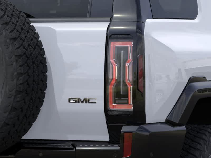 New 2026 GMC Hummer EV SUV w/ LPO, Sport Package AWD/4WD image 11